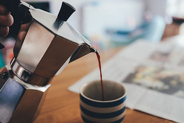 コーヒーを注ぎます