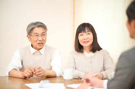相談する高齢
