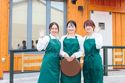 カフェ店員