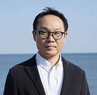 代表取締役社長 岡 正伸