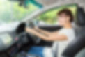 運転する女性
