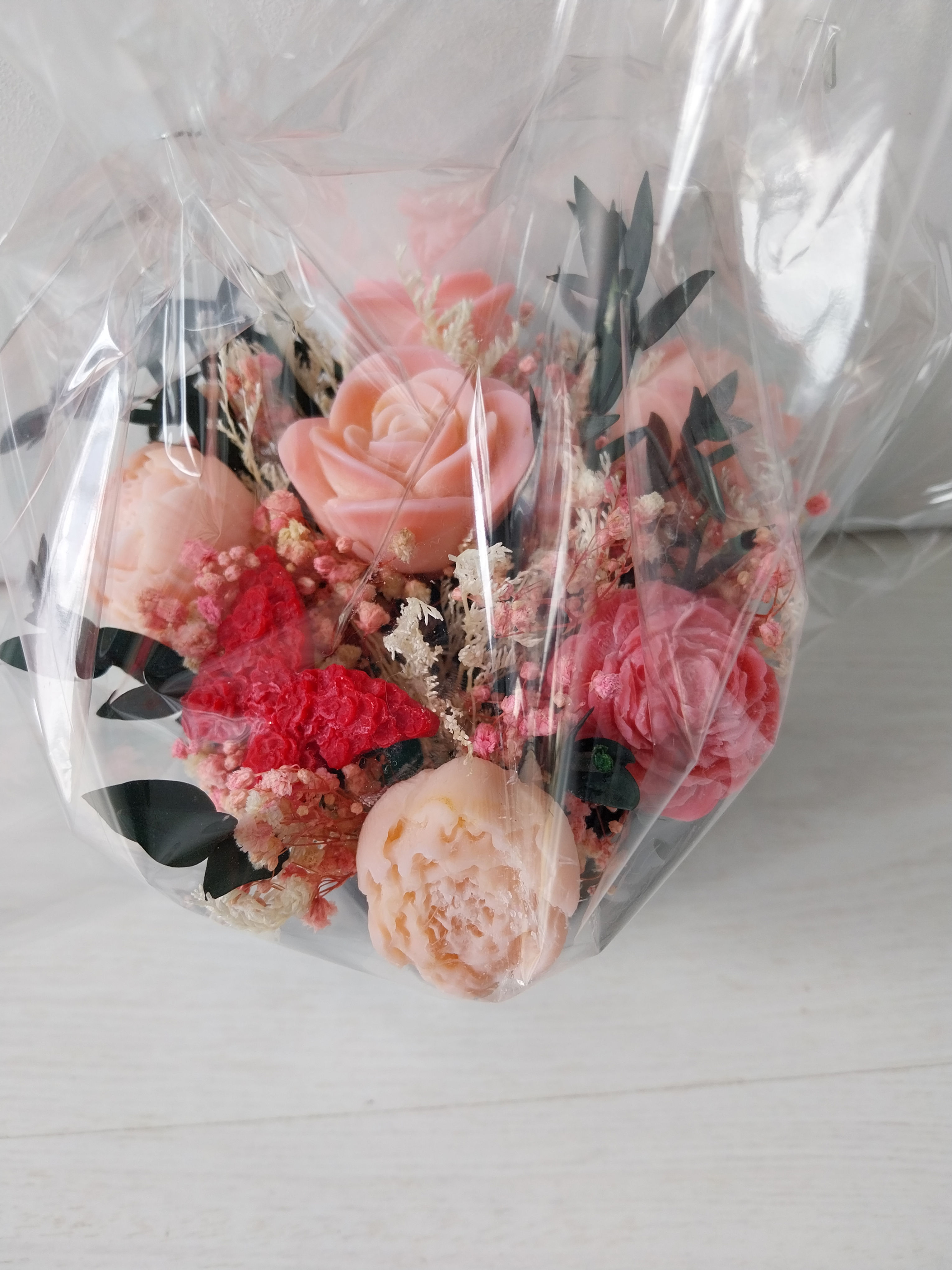 Bouquet de Fleurs Parfumées Pot Noir