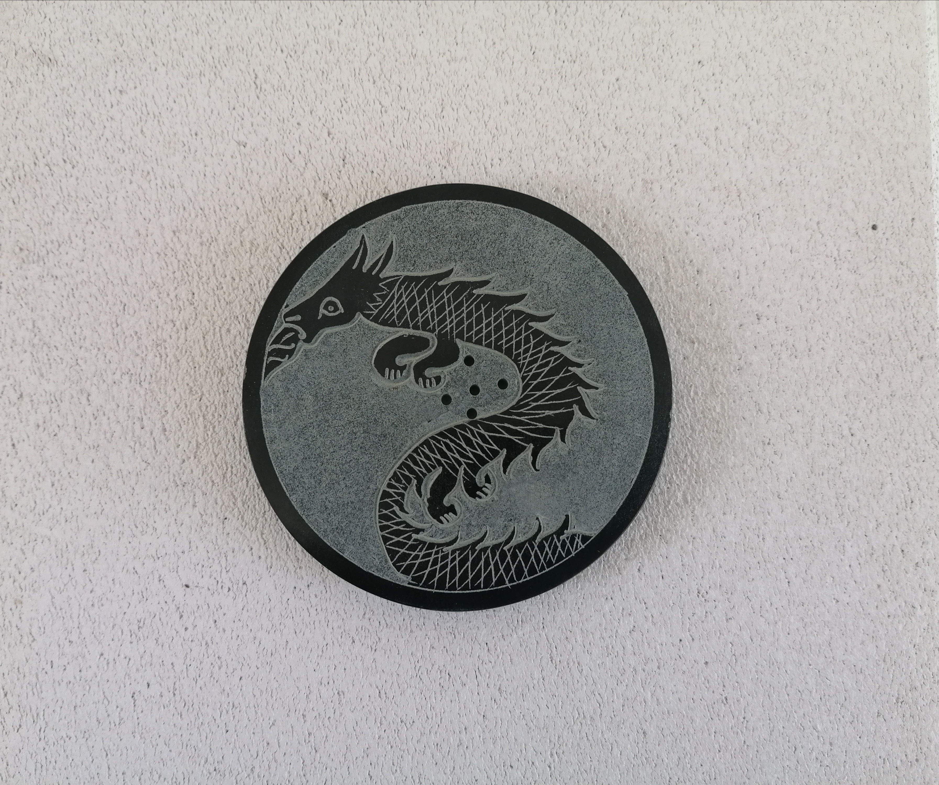 Porte-Encens Pierre Rond Dragon 10cm