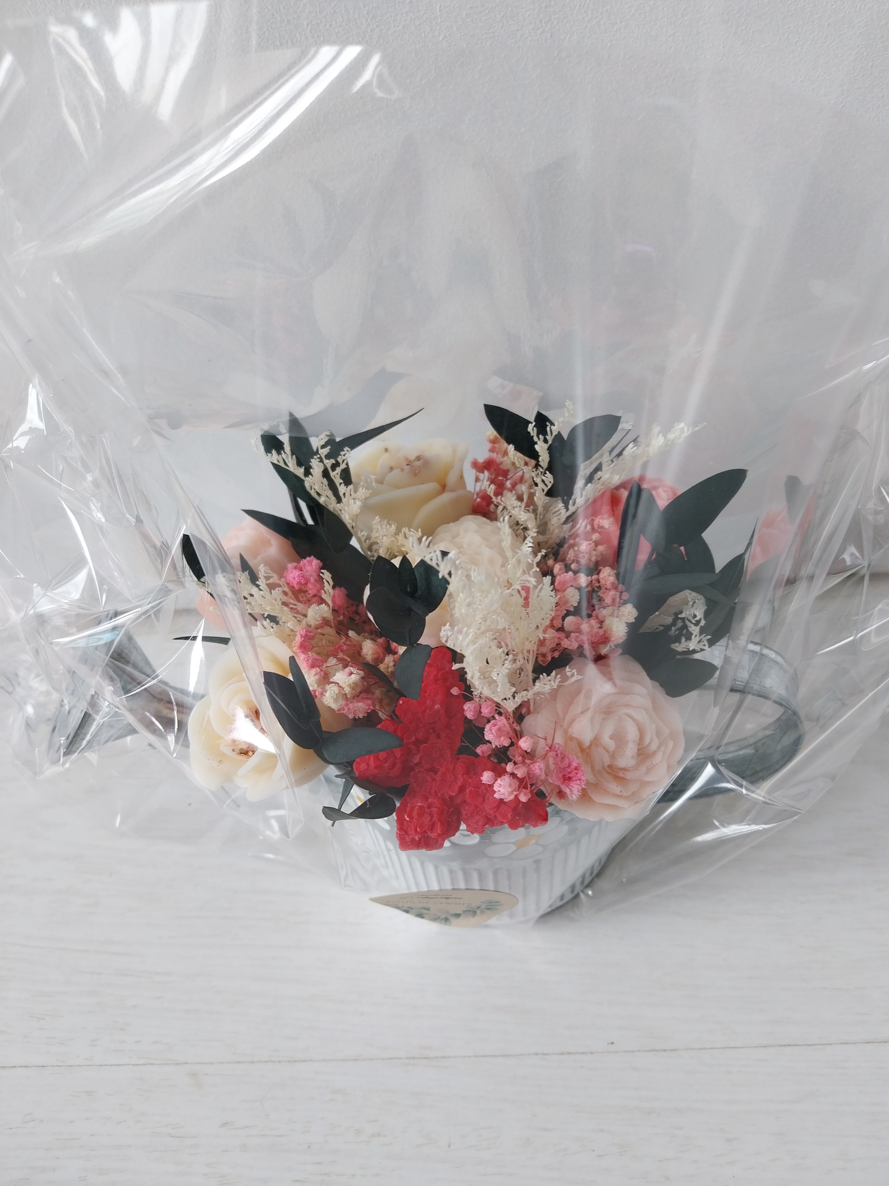 Bouquet de Fleurs Parfumées Arrosoir