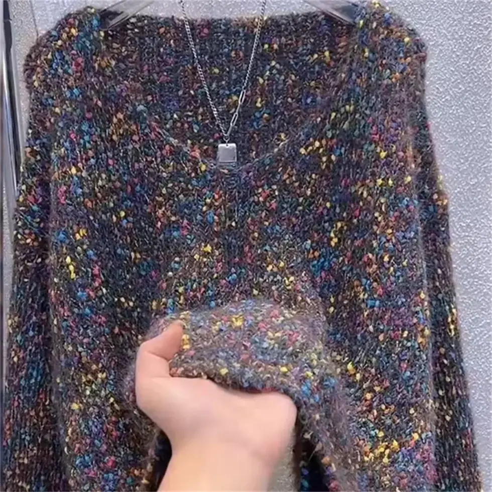 Miniatura: Blusa Feminina Tricô Coreano 2025 – Suéter Curto com Decote V, Estilo Casual