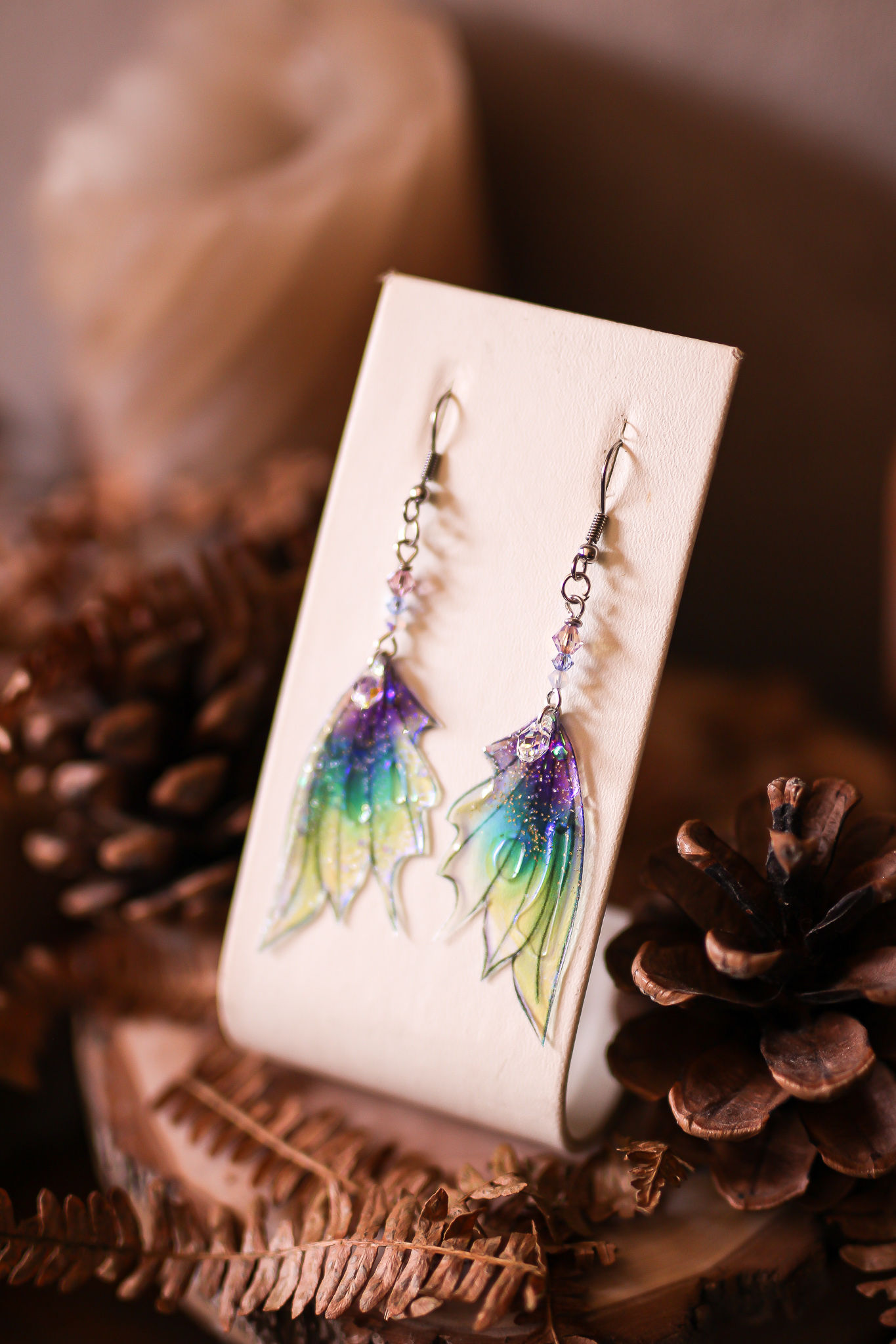 boucles d'oreilles bijoux ailes de fée papillon elfique fantasy féerique couleur violet