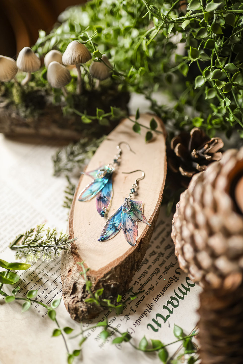 Thumbnail: l'Aube des Elfes - boucles d'oreilles