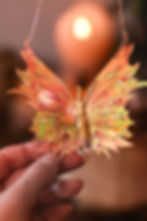 collier bijoux ailes de fée papillon elfique fantasy féerique couleur automne rose et doré