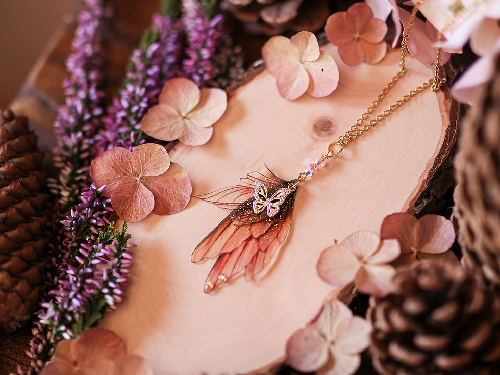 collier bijoux ailes de fée papillon elfique elfe fantasy féerique automne printemps rose doré princesse