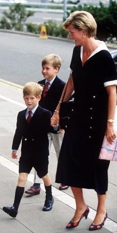 5c6b054a5c5137d15c4b31bfe1f053f6--the-princess-princess-of-wales