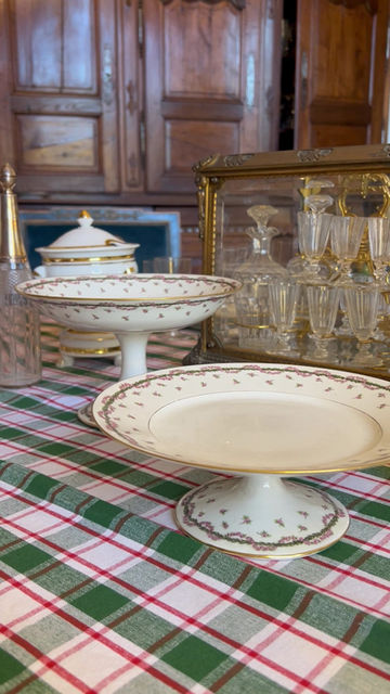 Miniature : Petit présentoir à gâteaux 