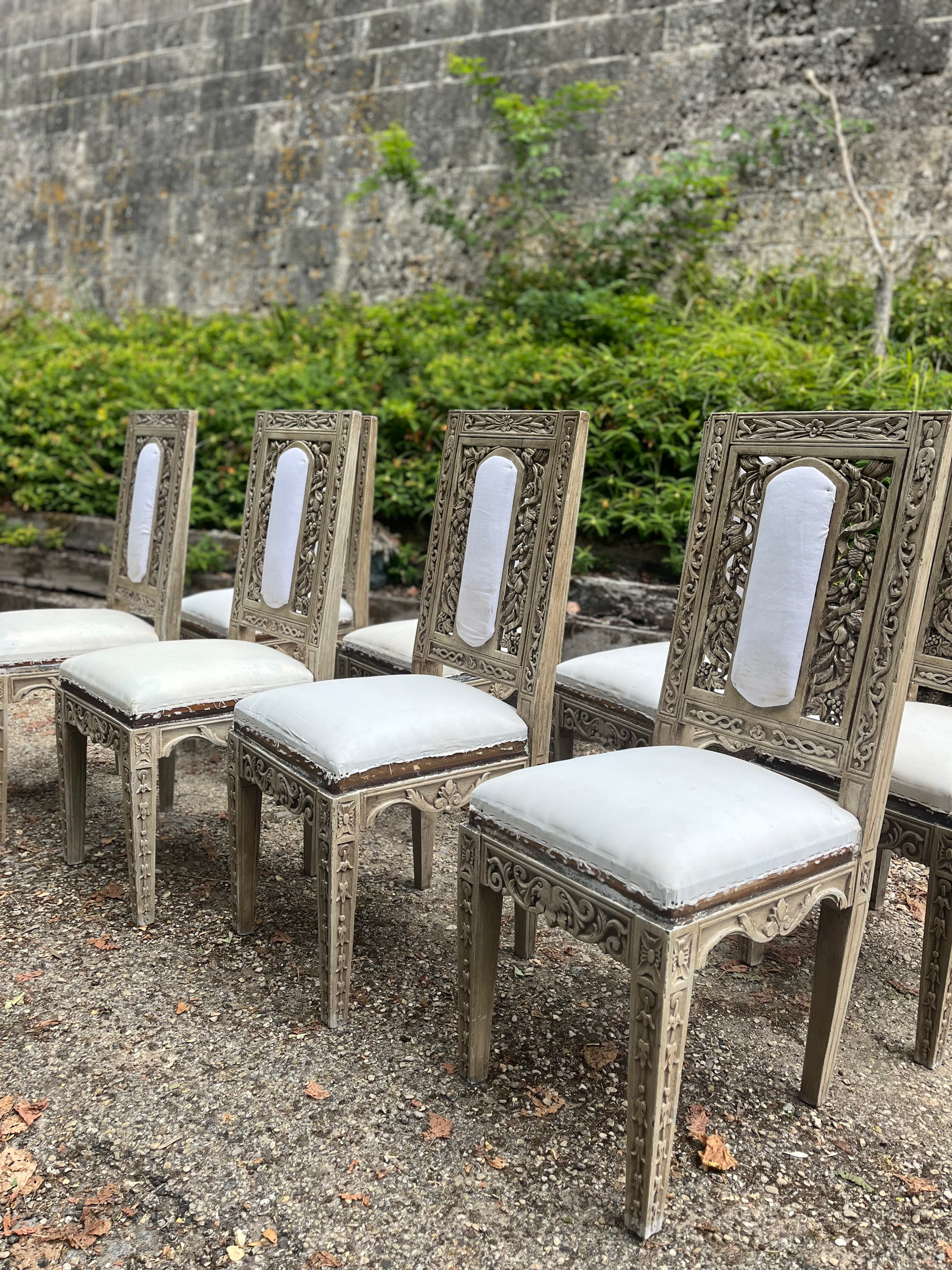 8 chaises provençales