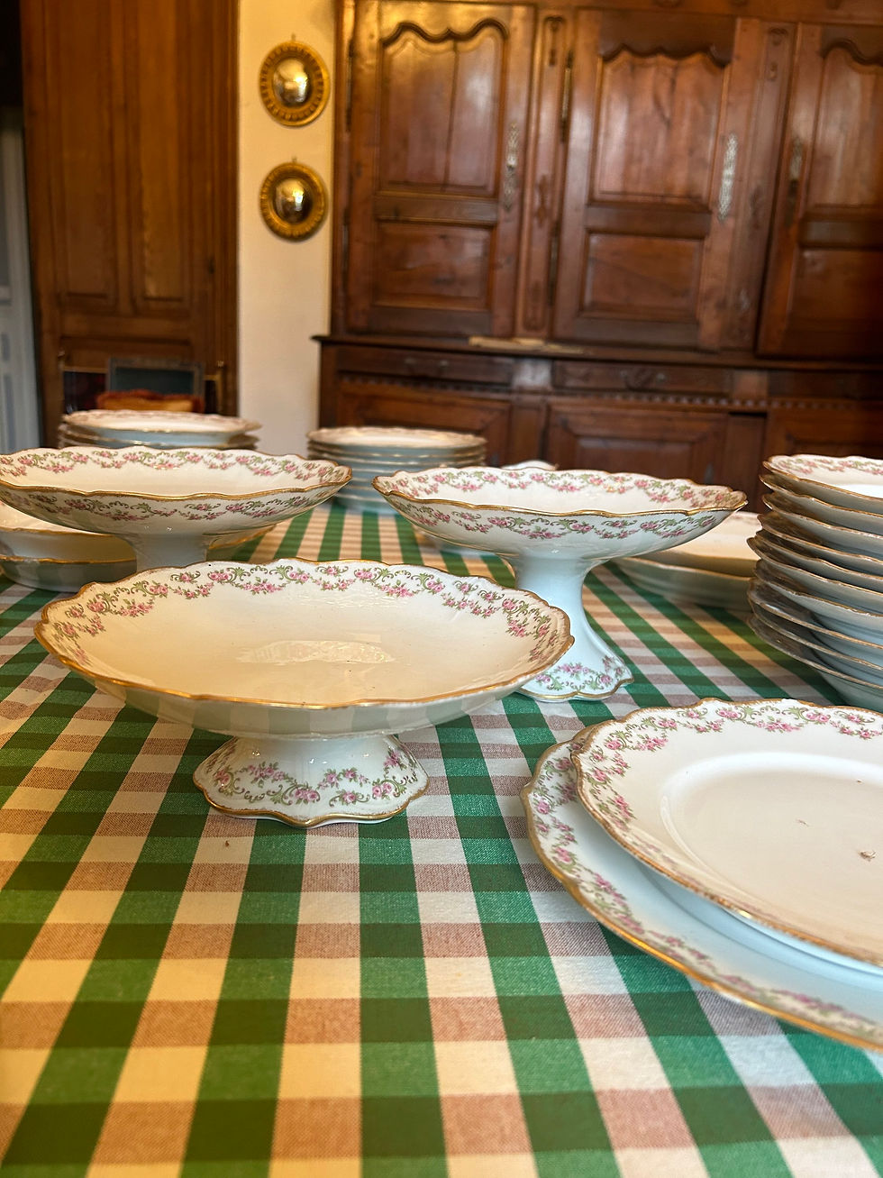 Miniature : Service en porcelaine de Limoges 