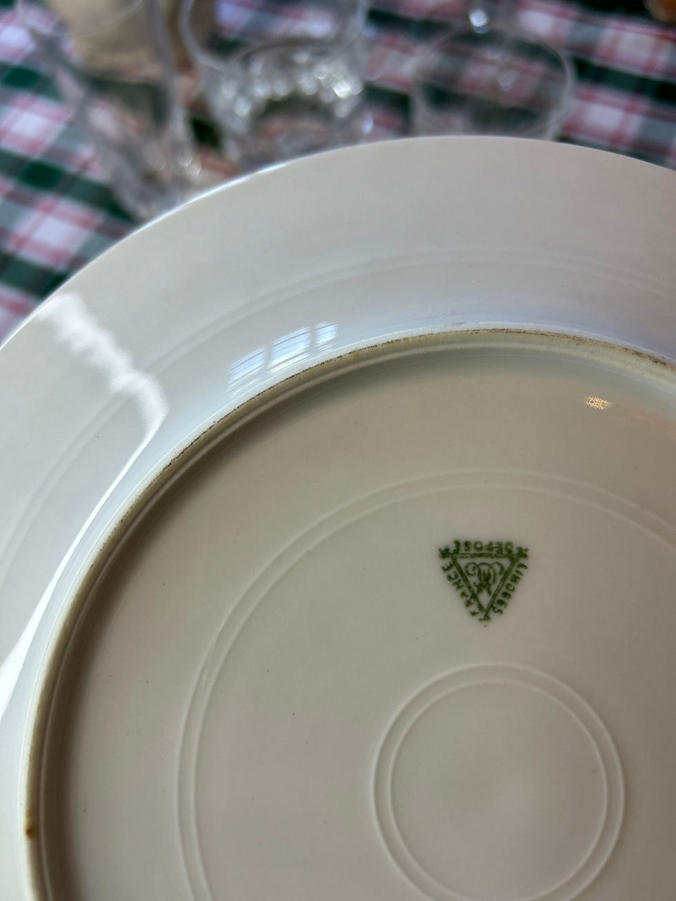 Miniature : Lot de 2 petites assiettes en porcelaine 