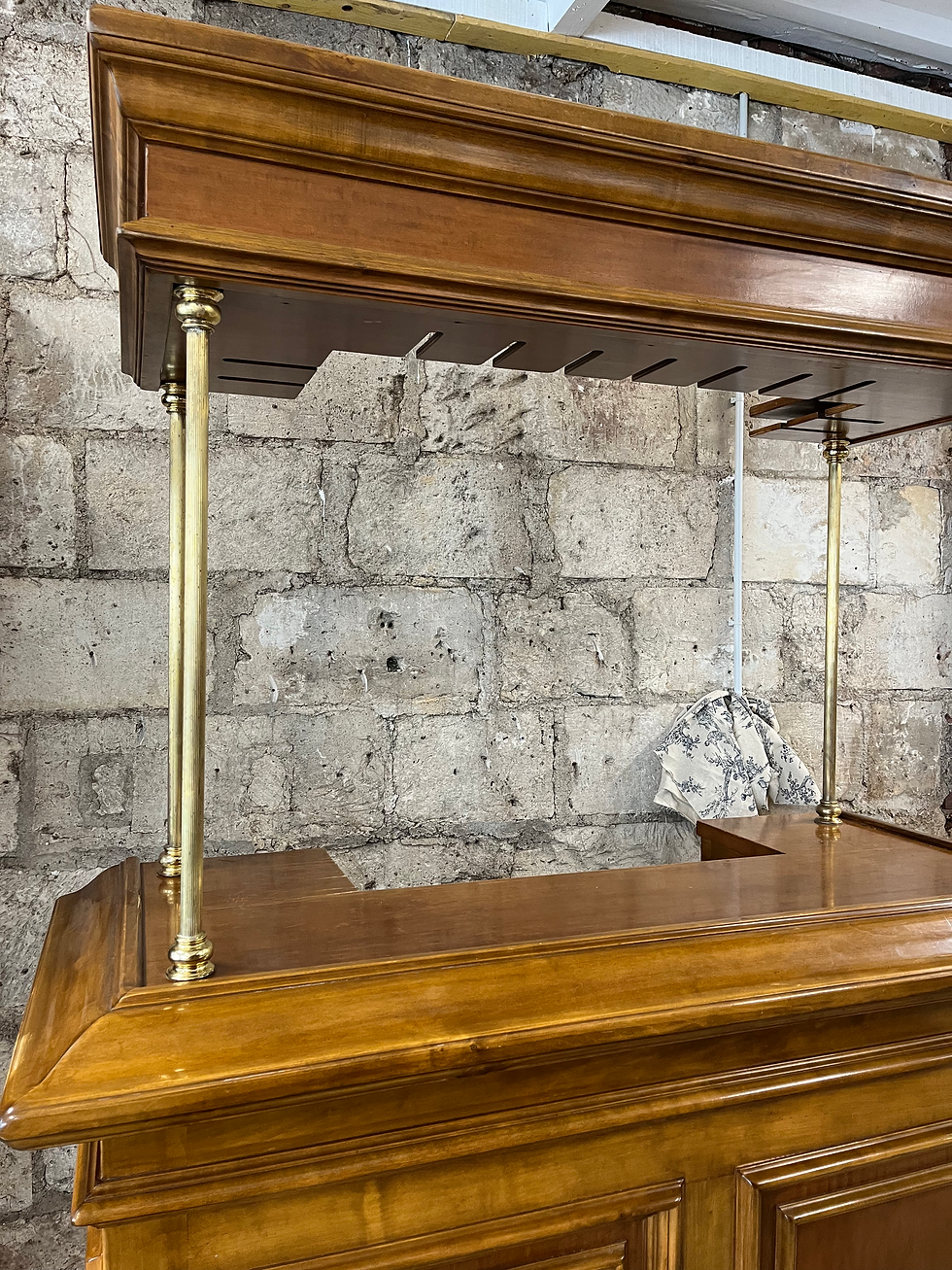 Miniature : Bar en chêne 
