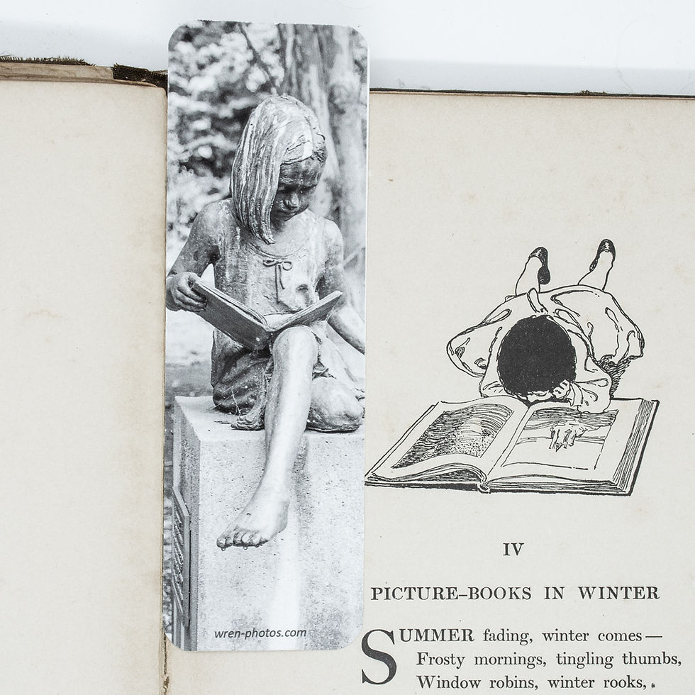 Thumbnail: Bookmark, Poetry Statue