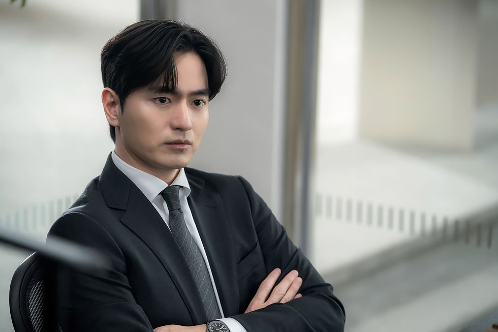 Lee Jin-uk in Beyond the Bar (Courtesy of Netflix)