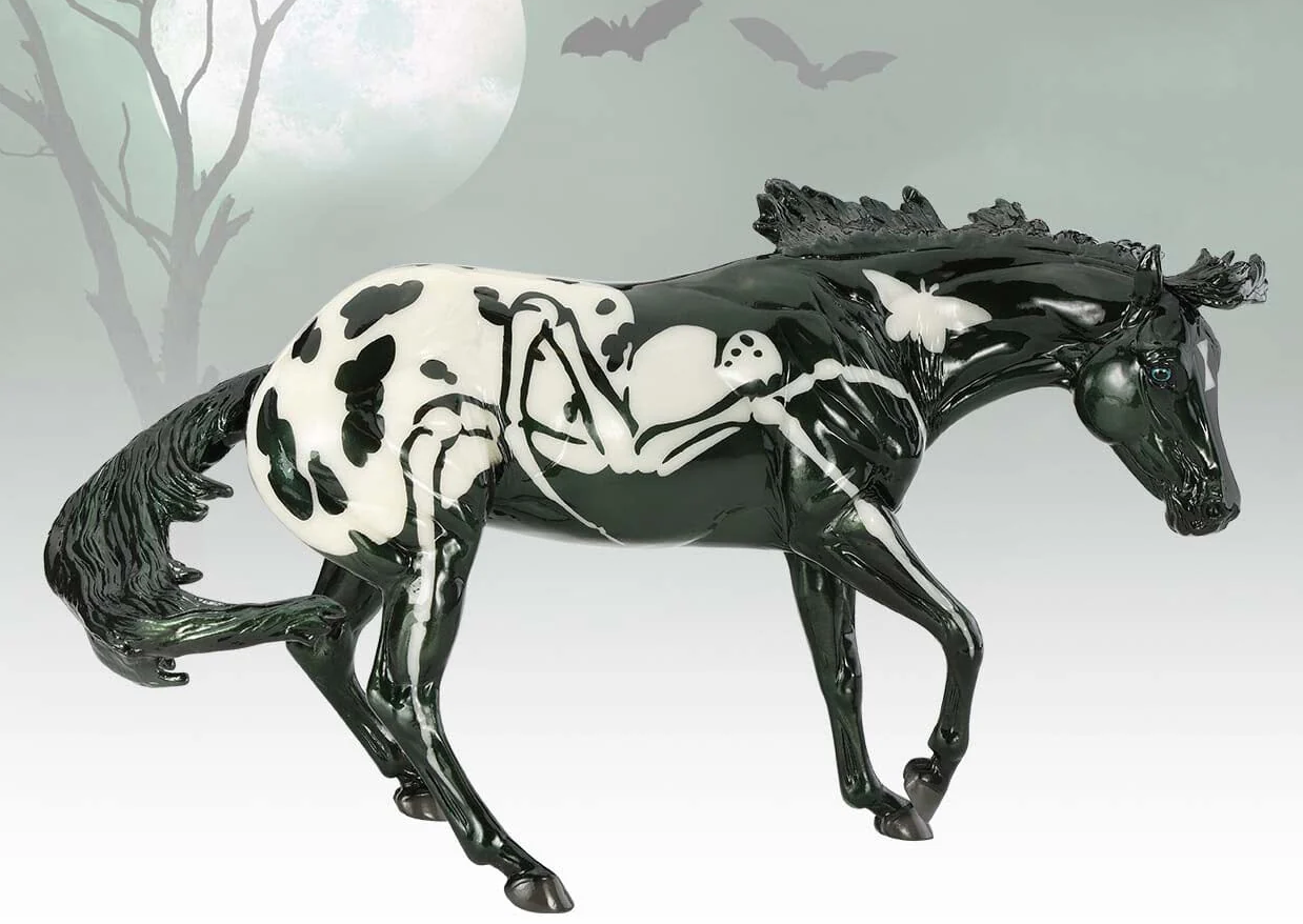 Arachne Halloween Horse 2025 - Breyer