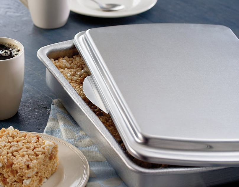 9 x 13 Inch Cake Pan Lid - Doughmakers