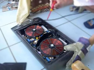 Complètement à coté de la plaque.....