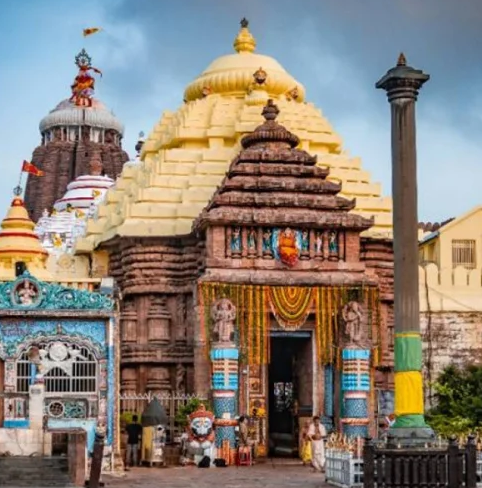 Puri Beach And Jagannath Temple 