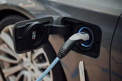 prise-recharge-voiture-electrique-cable.webp