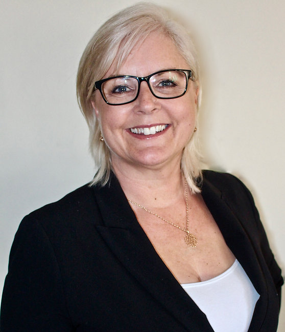 profile picture of Nina Sawyer