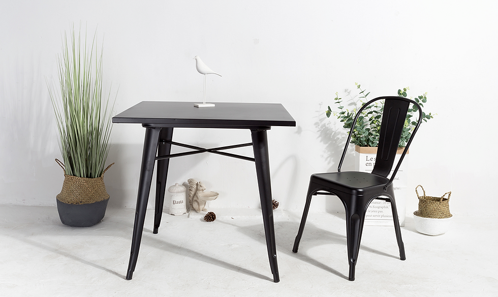 Miniature : Chaise de salle à manger de style industriel noire effet mat