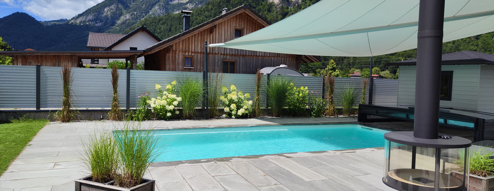 Poolbeschattung mit XXL-Sonnensegel