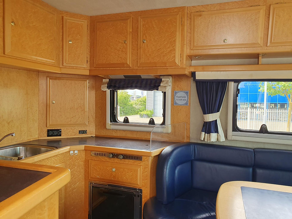 Thumbnail: Volkner 830 HG camper - 2002