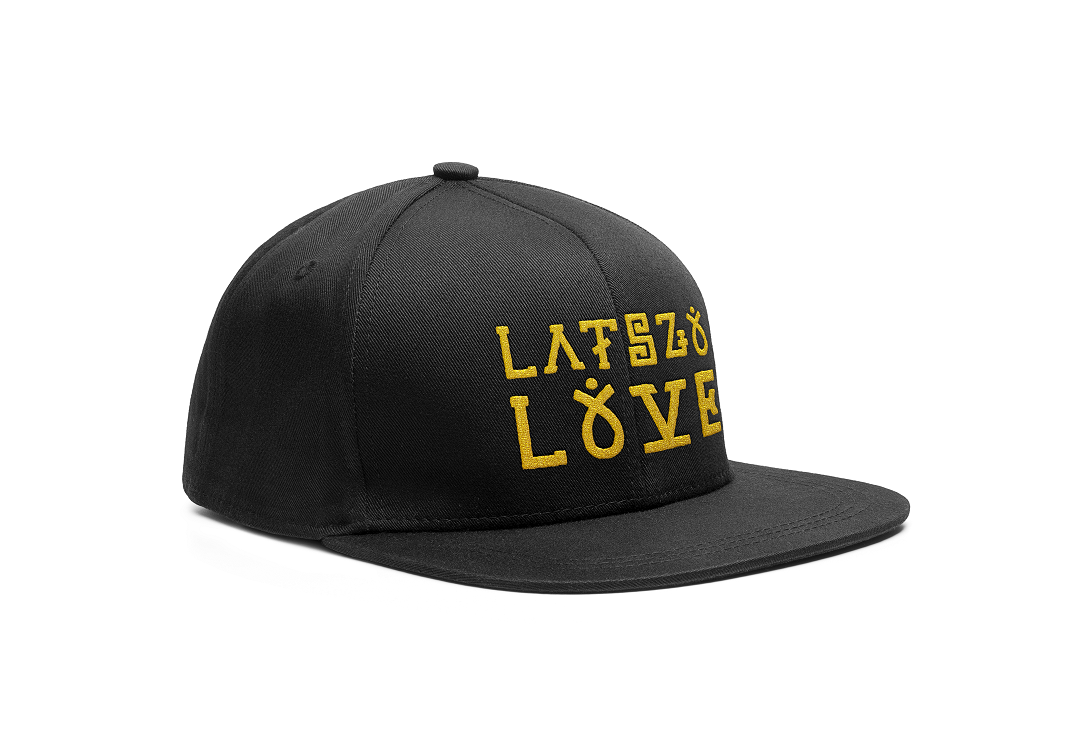 LATSZO LOVE HAT