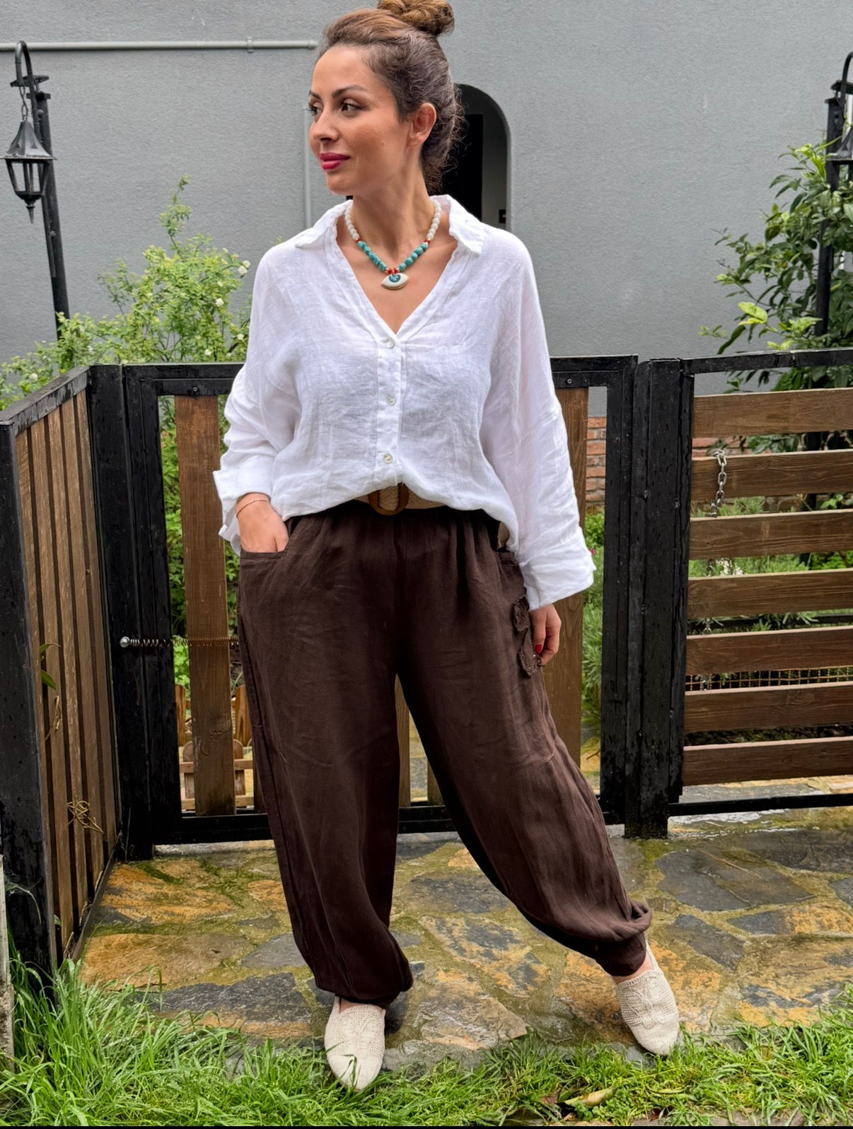 İthal keten yonca nakışlı pantolon