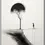 Miniaturbild: Wabi-Sabi-Poster: Einsame Figur und Baum vor großem Mond.
