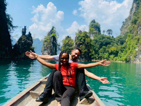 A Peaceful Floating Experience to Share