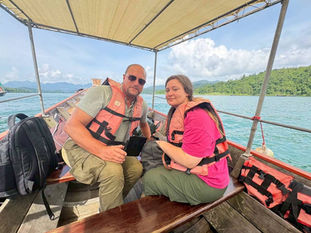 A Quiet Evening by the Lake Where Calm Reflections Set the Mood