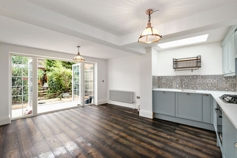 16 Winfrith Road 7.jpg