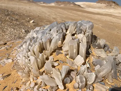 Crystal_Mountain,_White_Desert,_Egypt_24.webp
