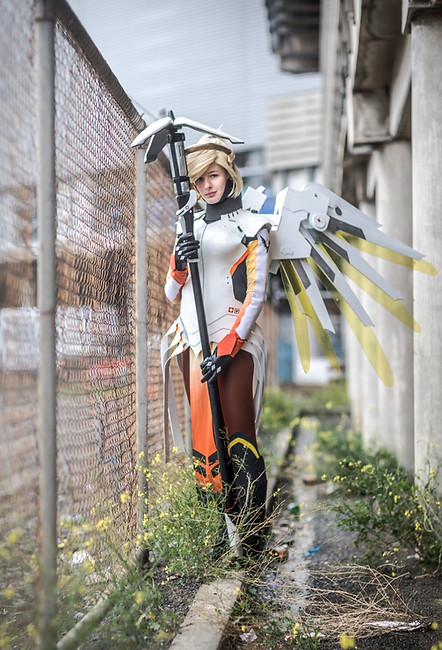 20170605-MercyGenji _CHB2641 8inch sRGB.jpg