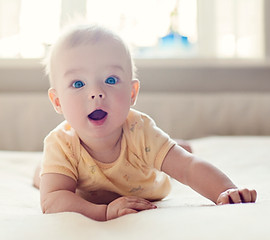 Bébé signe