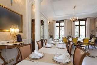 Elegant Dining