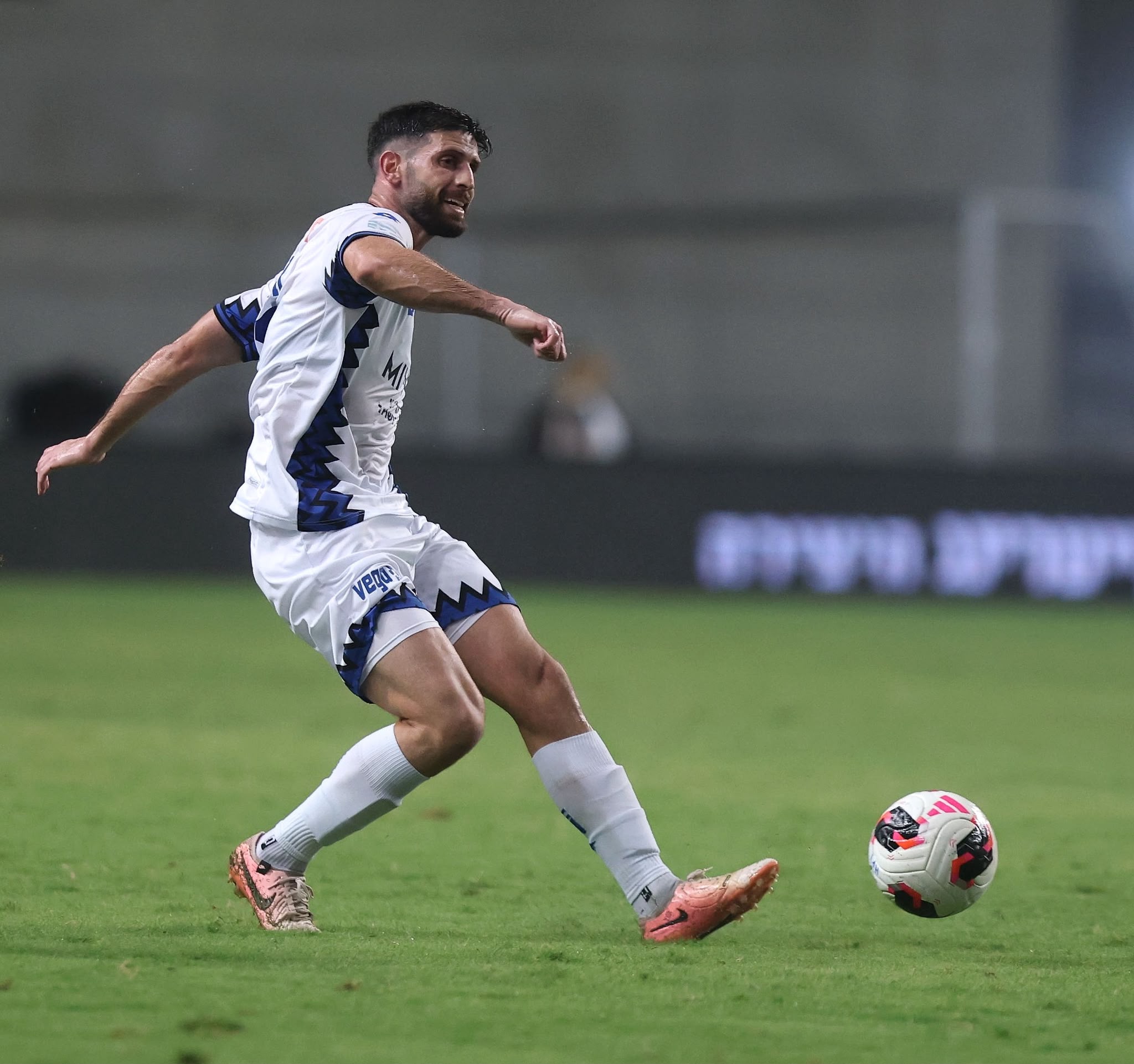 הפועל תארח את בית״ר, עומר פרץ: ״משחקים בשביל הקהל״