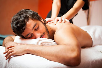 man-massage-e1587111716159.jpg
