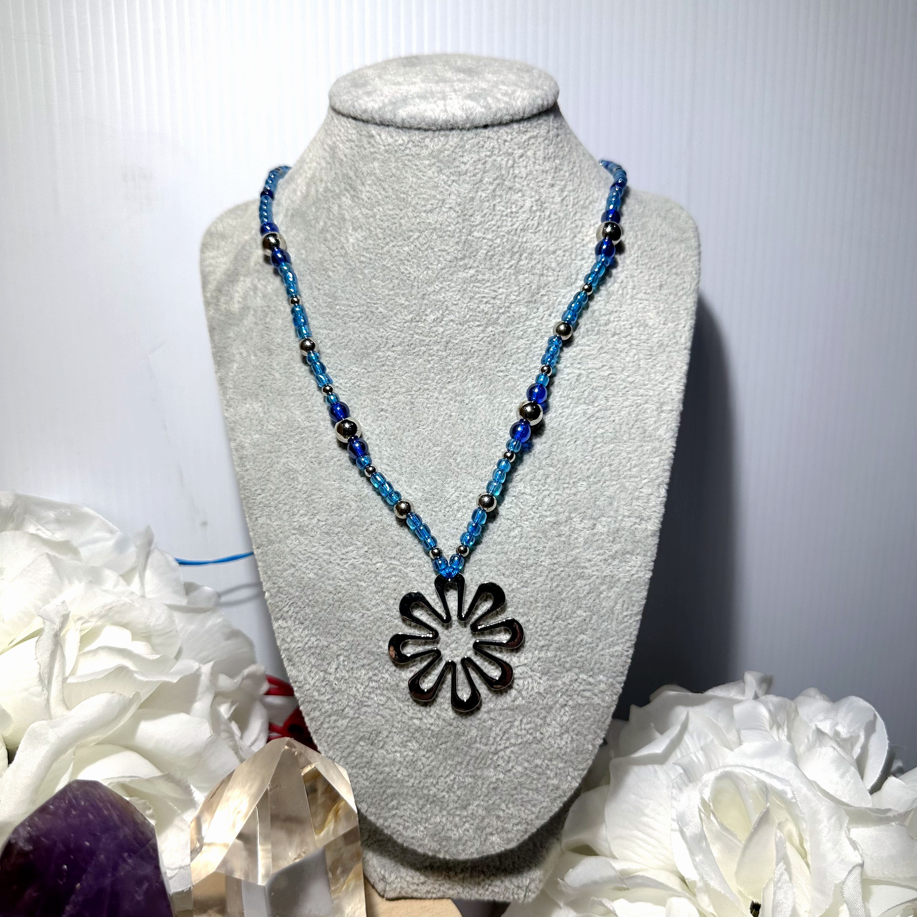 Blooming Pendant Necklace