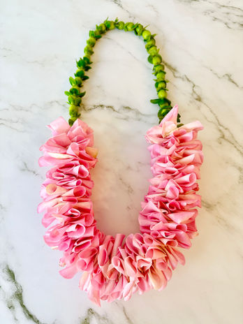 rose lei