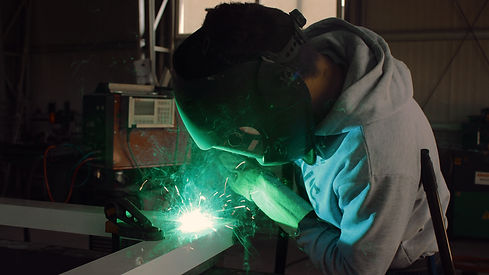 welding-2262745.jpg