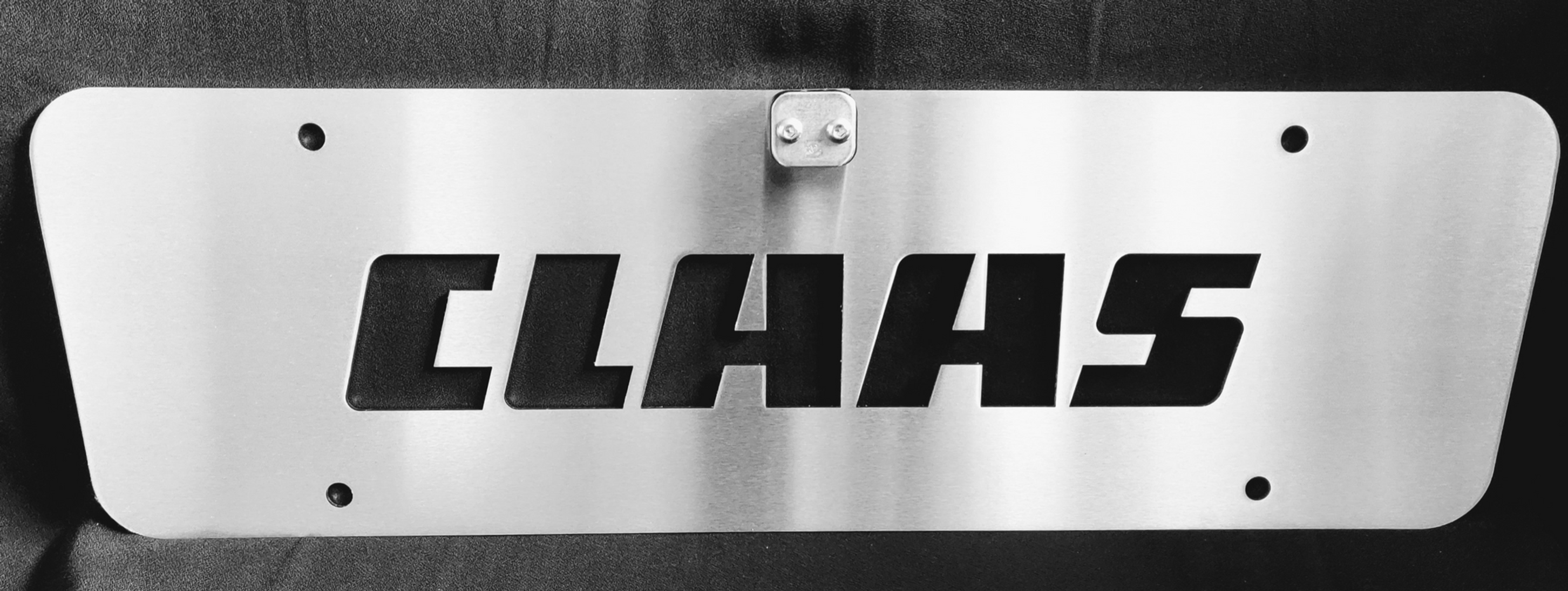 Claas - 650mm x 200mm