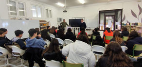 1ª charla-taller de Tomás Hijo con los alumnos del IES Germán Sánchez Ruipérez de Peñaranda de Bracamonte