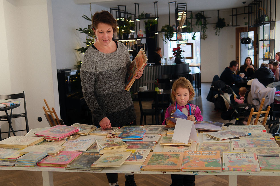 Swap nechtěných vánočních dárků, oblečení a knih