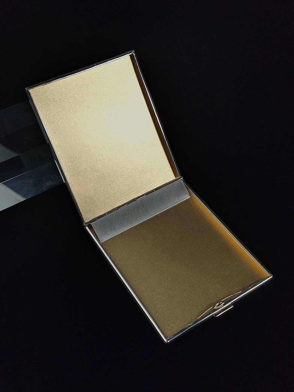 Thumbnail: Silver-Plated German 100mm Cigarette Case, with Grid Texture