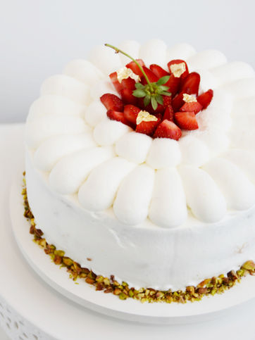 Bolo de Morango com Chantilly